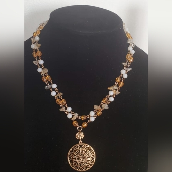 Long Barrel Pearl Beaded Necklace. 🌴 - Picture 2 of 5